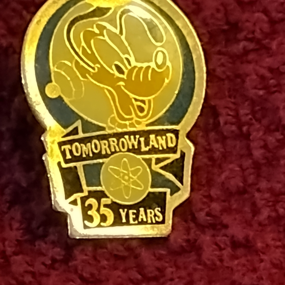 Assorted Brooch and Pin Set on Red Fabric - Picture 5 of 11